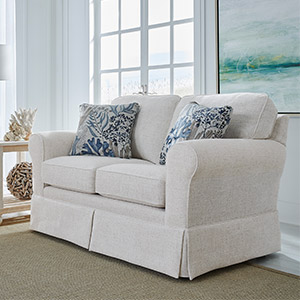 SUSANNA LOVESEAT SUSANNA LOVESEAT